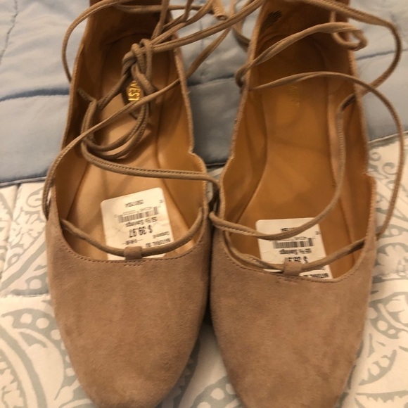 Nine West lace flats - Picture 9 of 10